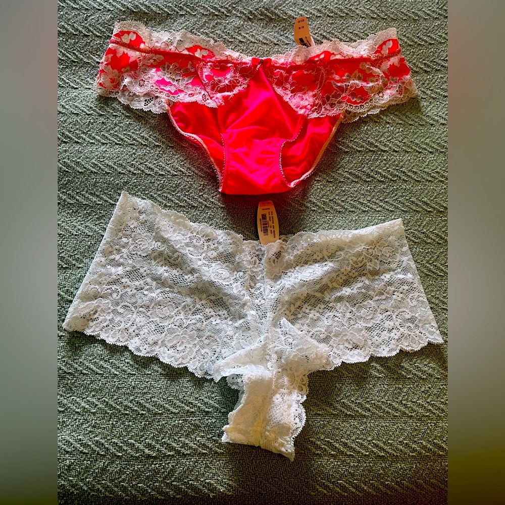 Victoria’s Secret cheeky undies 😁